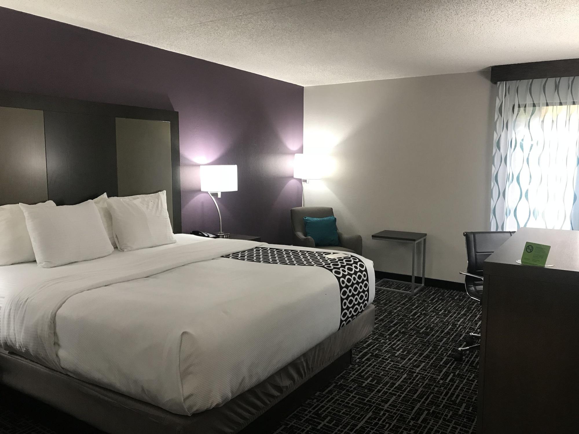 La Quinta Inn By Wyndham Davenport & Conference Center Exteriér fotografie